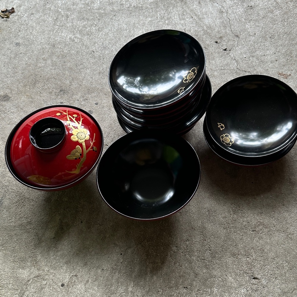 Black and Red Plastic Lacquered Bowls with Gold Floral Design